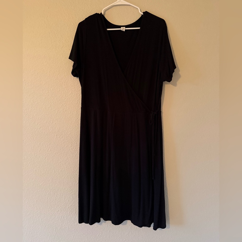 Old Navy Classic Black Midi Dress